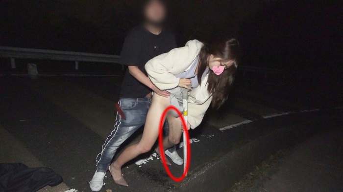 FC2-PPV-2984375 I Took The most Masochistic Girl To A Dinner Date With A Remote Virabte On Her Pussy. After That, We Go Wild By Having Sex Outdoor And